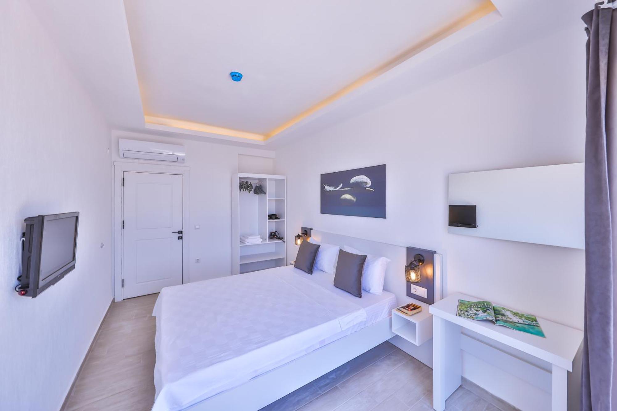 Panorama Suite Apart Otel Kaş Exterior photo